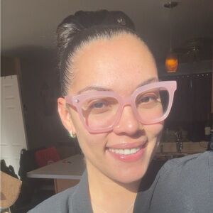 Meet your Posher, Alyssa
